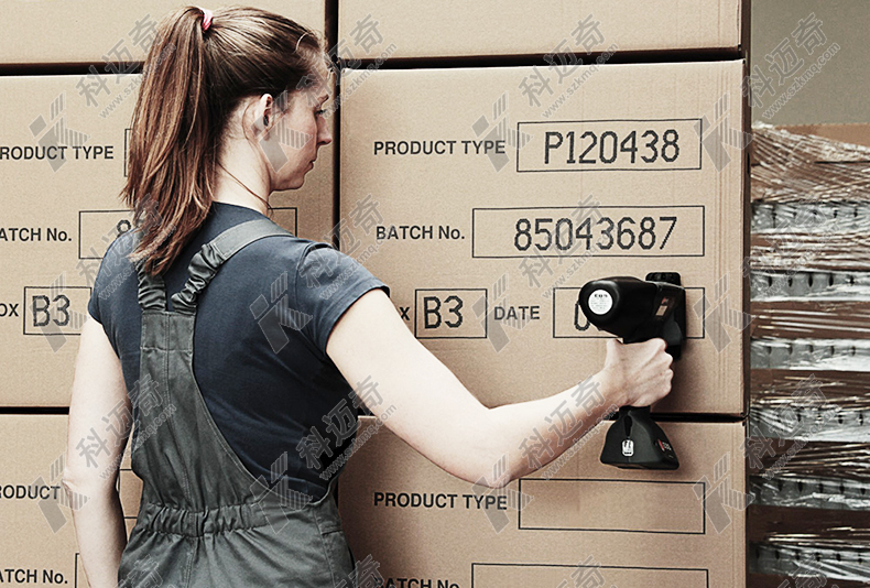 EBS260智能手持噴碼機 在倉儲物流行業(yè)的應用